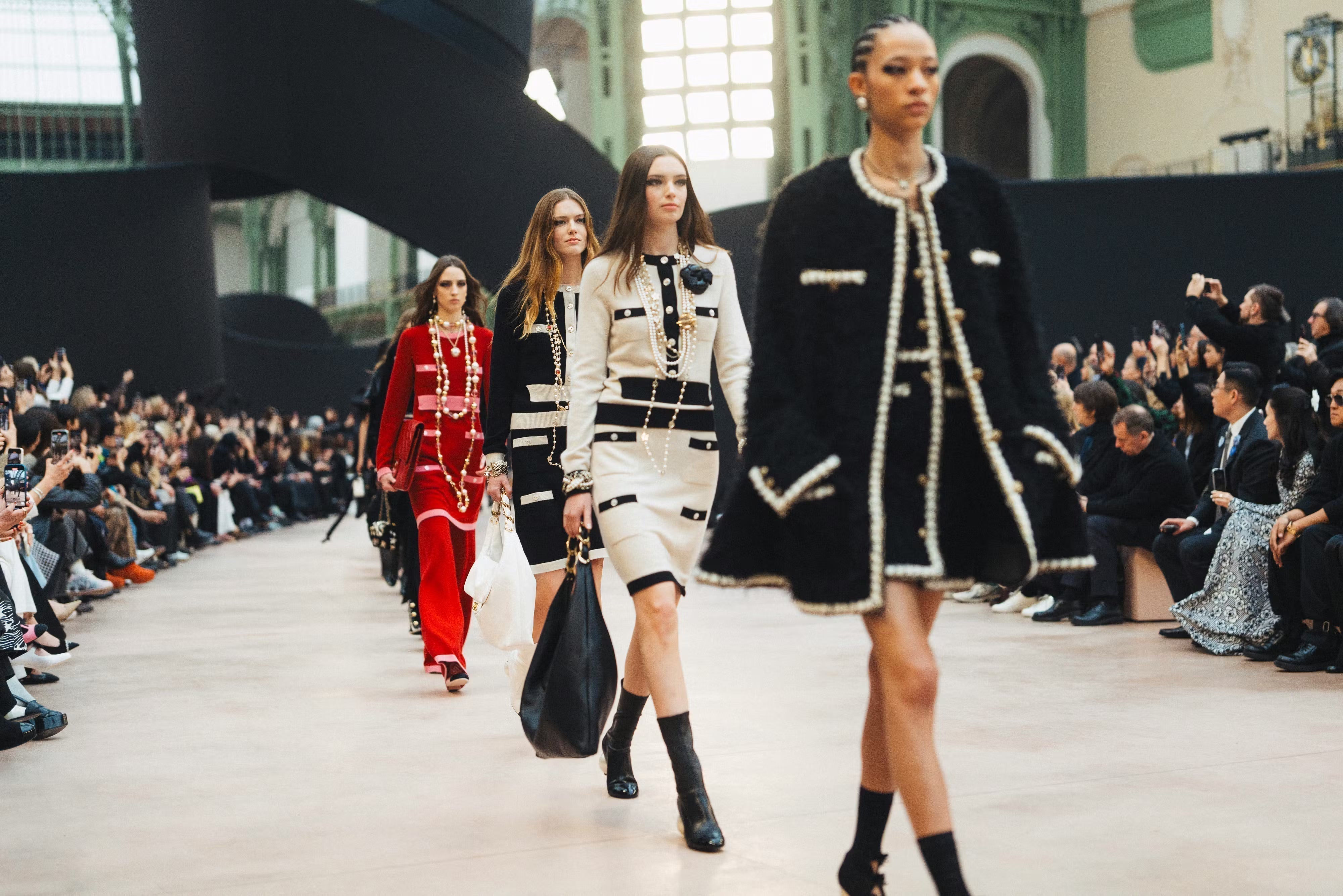πΈ Top 10 Tips for Models in Dubai & UAE 2026