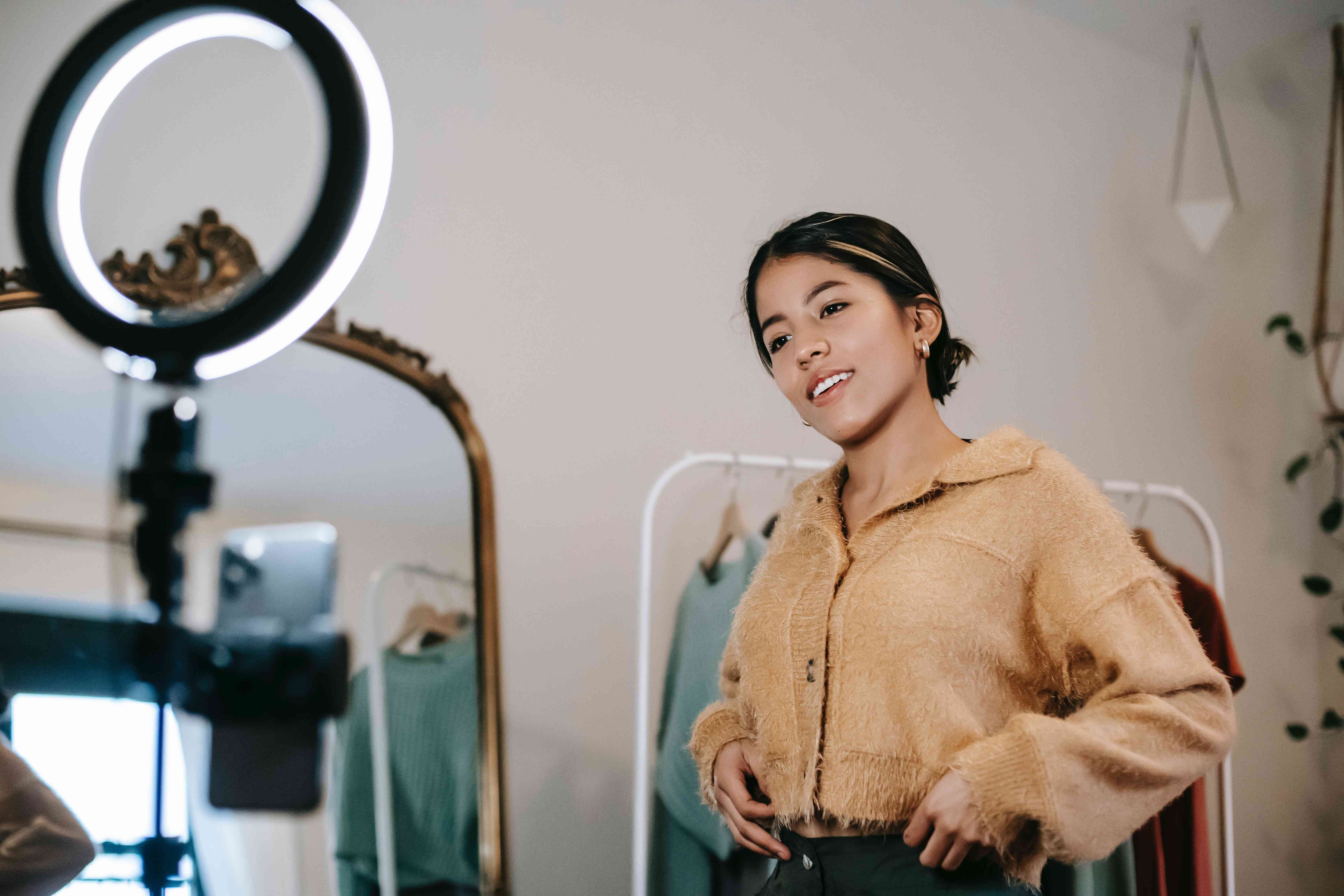 π Start an Influencer Career in UAE & Middle East 2026