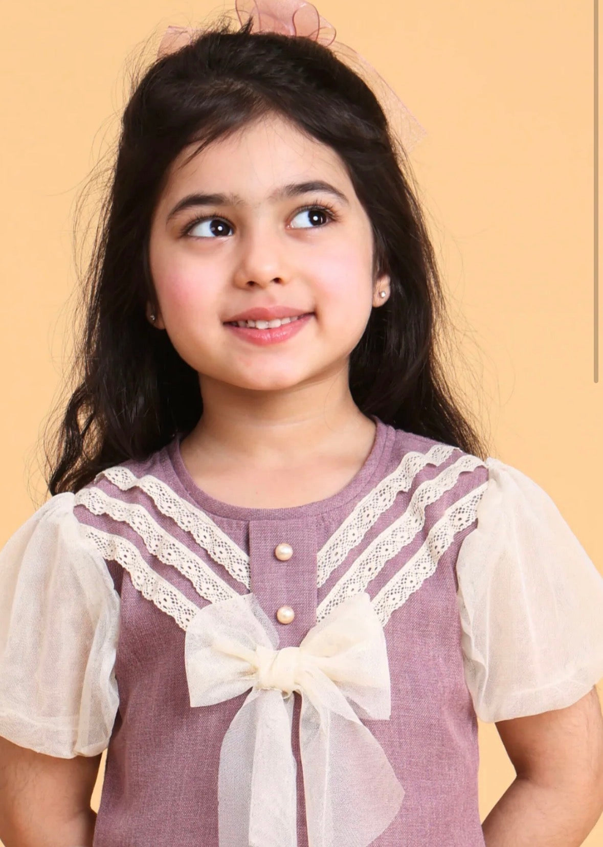 Abu Dhabi Model & Creator | Hazel