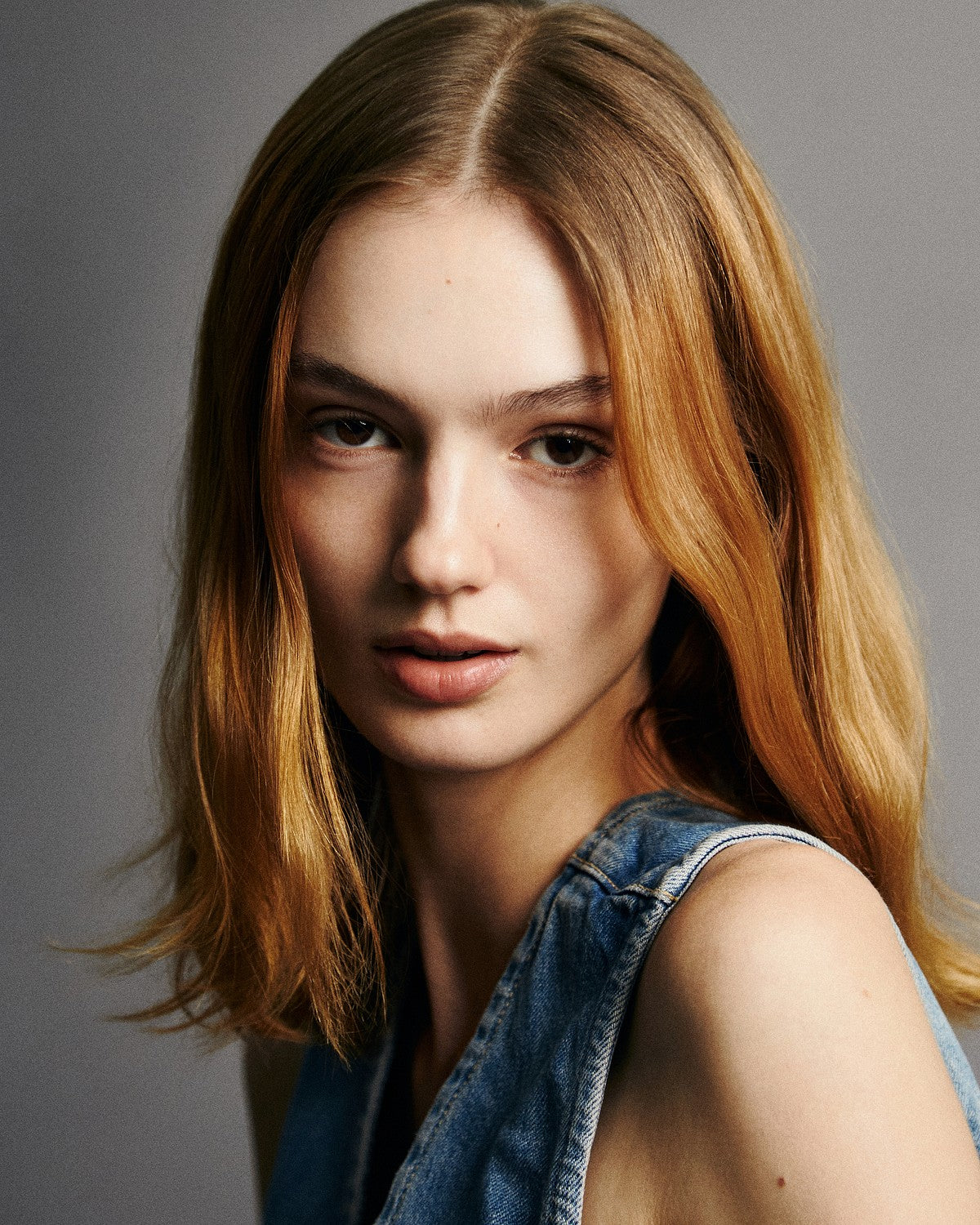 Dubai Model | Ava
