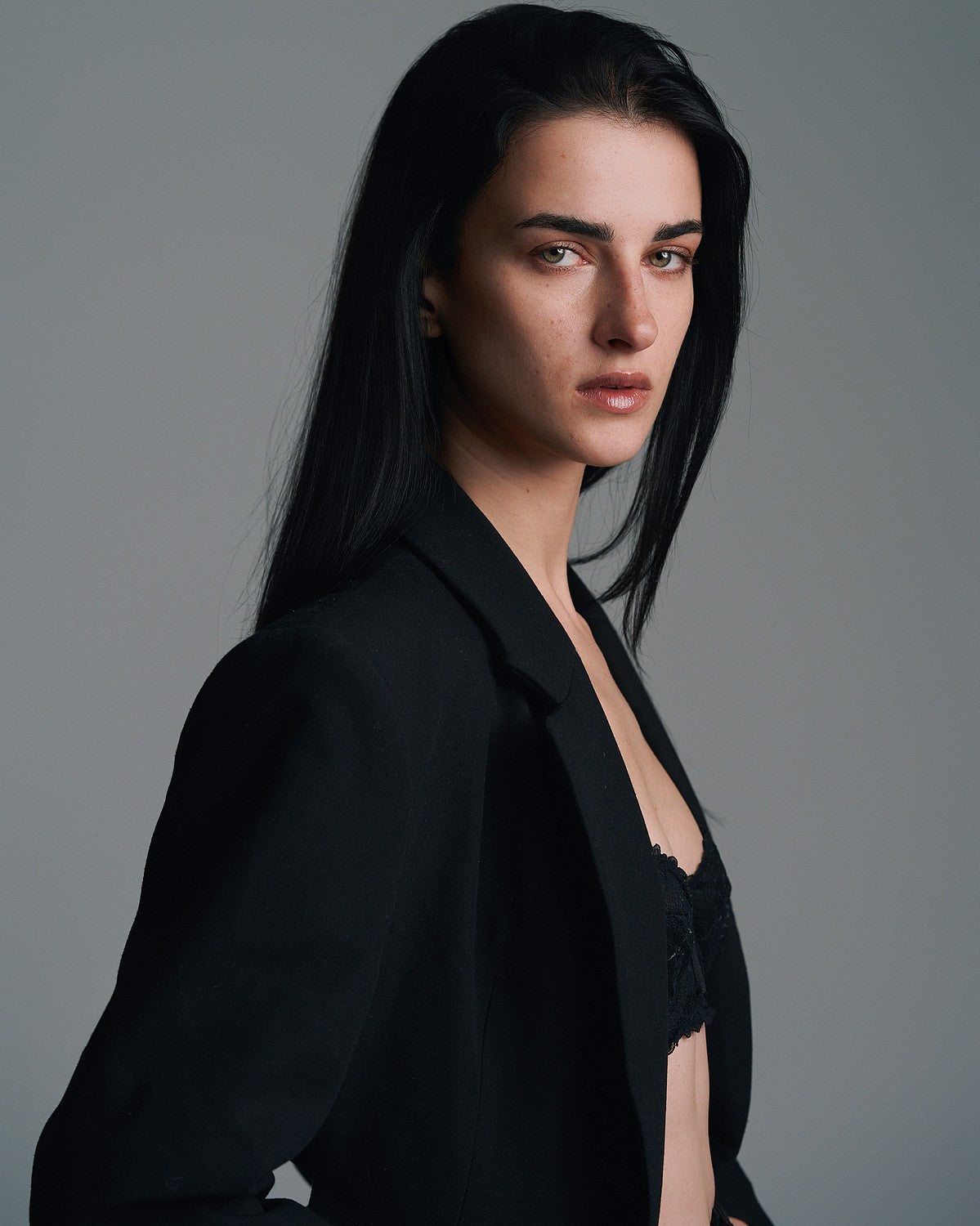 Abu Dhabi Model | Alira