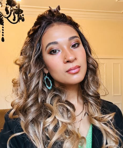 Dubai Fashion Stylist | Mary