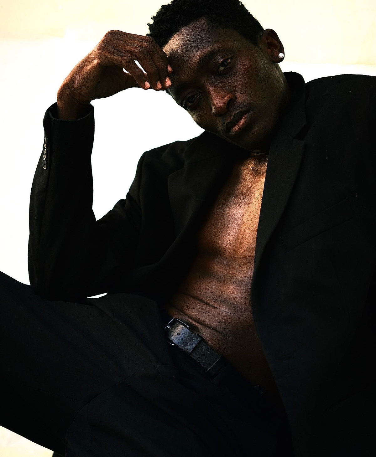 Dubai Model & Creator  | Olaoluwa