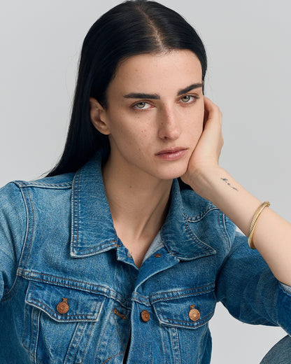 Abu Dhabi Model | Alira